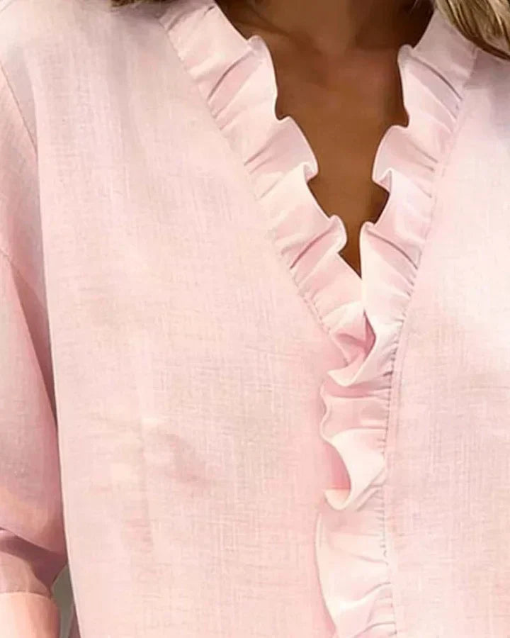 Irene | Blusa con volantes, escote en V y mangas largas