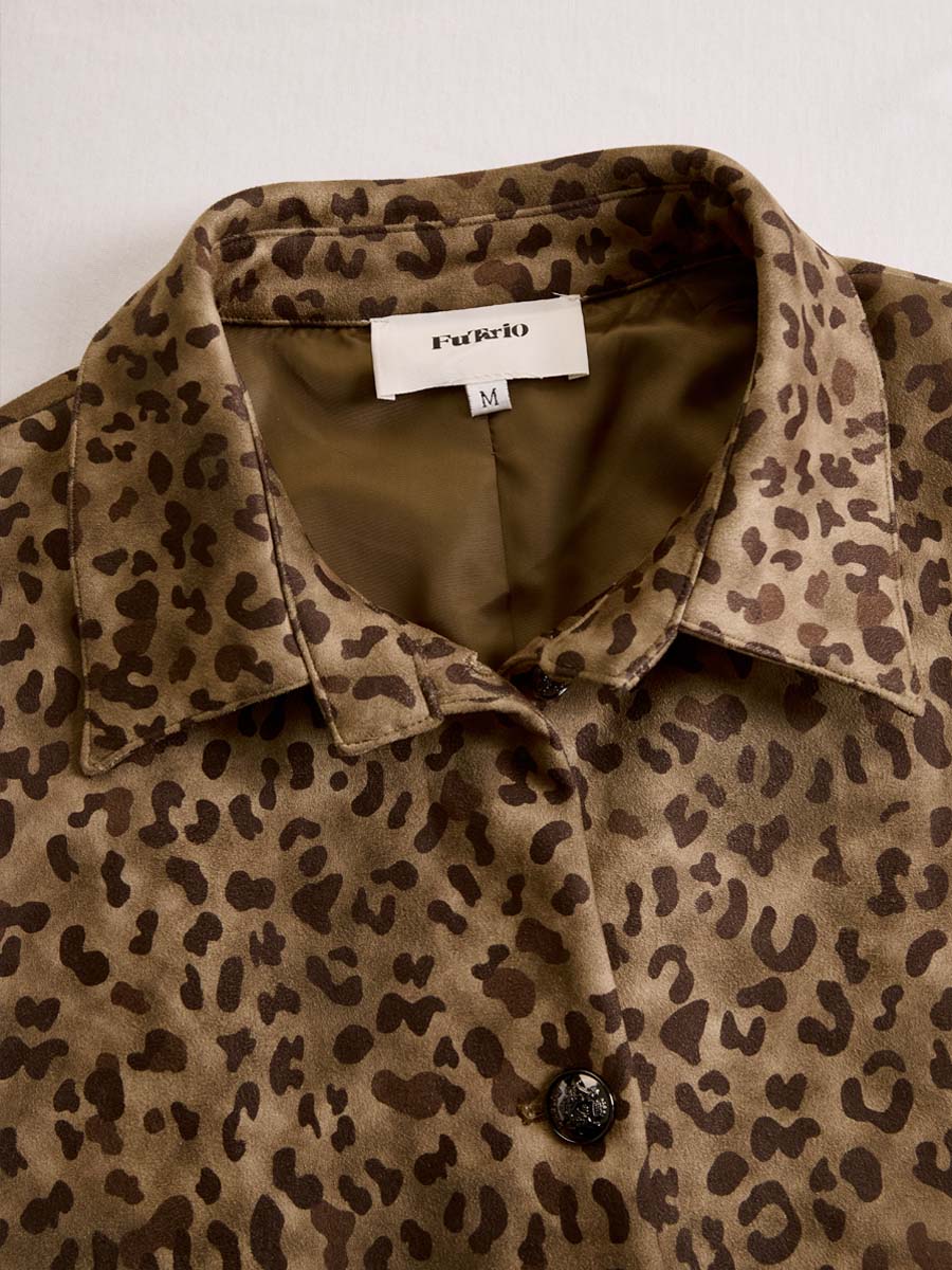 Chaqueta de efecto ante con estampado de leopardo