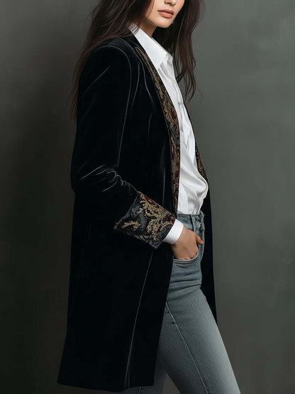 Blazer Vintage de Terciopelo Negro con Solapas de Estampado Barroco