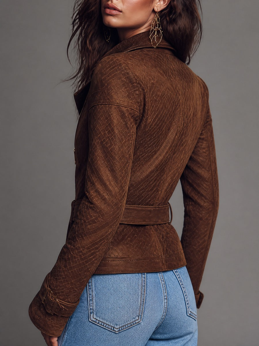 Chaqueta marrón de efecto ante con cinturón y estilo boho
