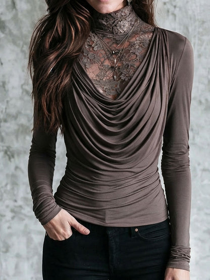 Top Boho Color Taupe Dos en Uno con Encaje, Cuello Alto y Escote Drapeado