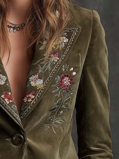 Blazer de Terciopelo Verde Oliva con Elegantes Bordados Florales