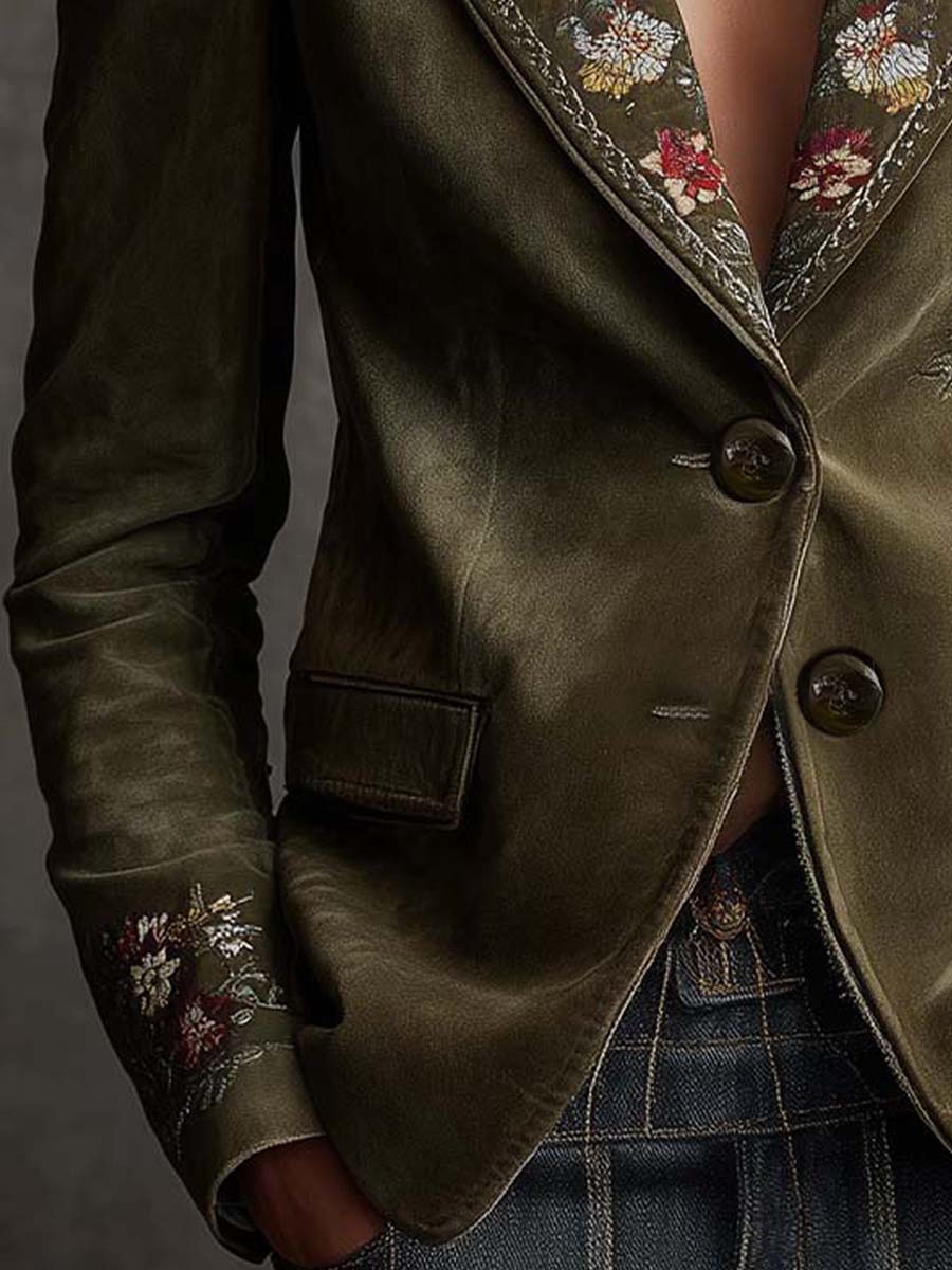 Blazer de Terciopelo Verde Oliva con Elegantes Bordados Florales
