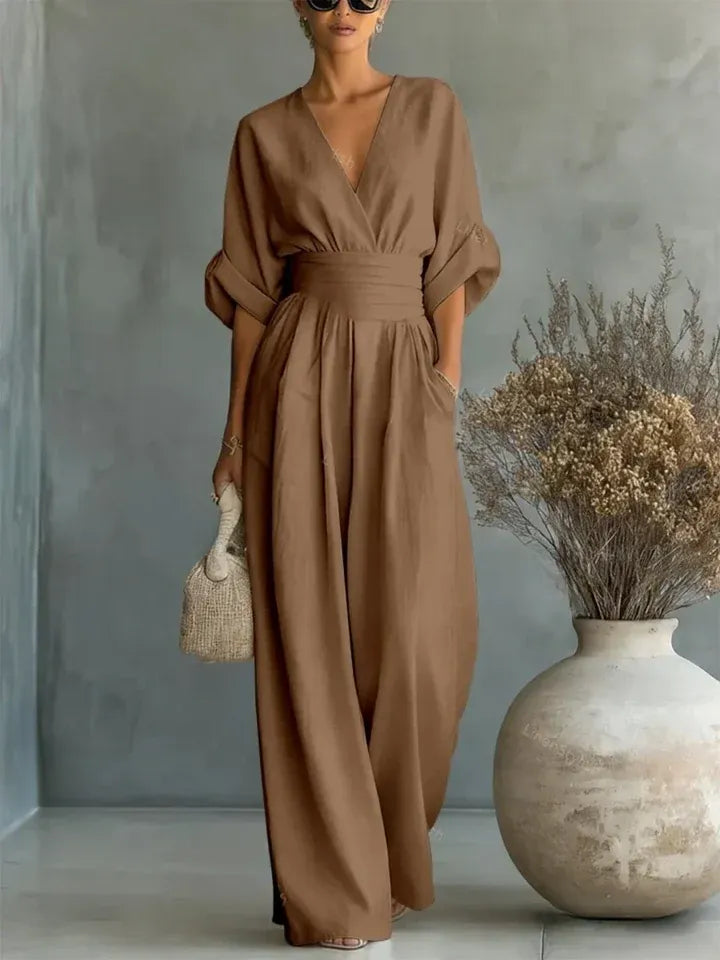 Marta - Mono Elegante con escote en V